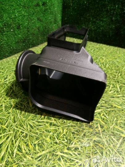 Воздуховод печки Renault T-Series 2014 82702646