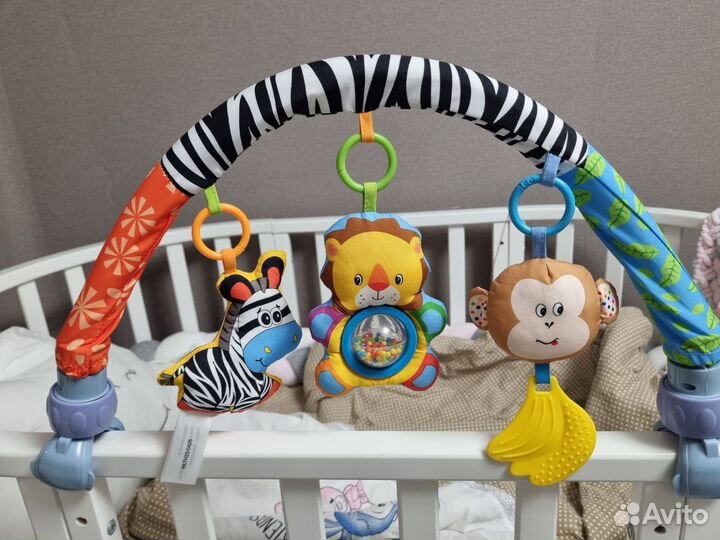 Дуга подвесная с игрушками развивающая
