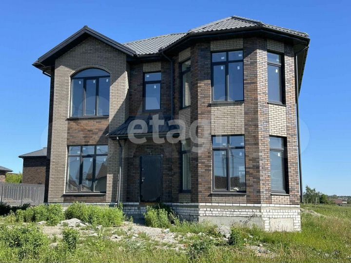 Коттедж 160 м² на участке 8,9 сот.