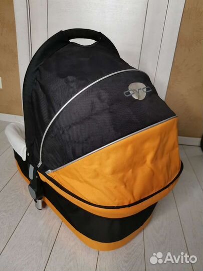 Коляска прогулочная Италия Brevi Ovo 2 в 1, сумка