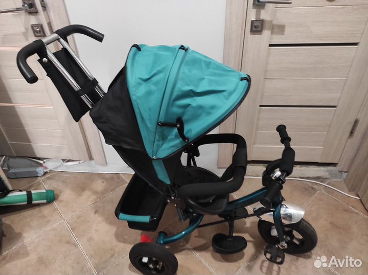 Детский трёхколёсный велосипед с ручкой