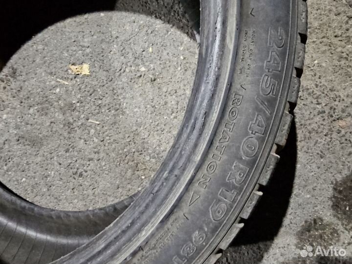 Nokian Tyres Hakkapeliitta 9 245/40 R19