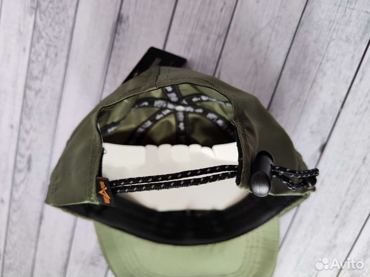 Alpha Industries новая зелёная бейсболка оригинал