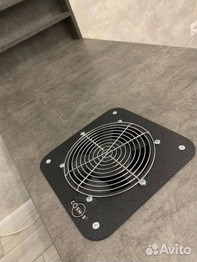 Маникюрный стол с вытяжкой Loft