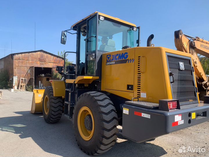 Фронтальный погрузчик XCMG LW300KN, 2023