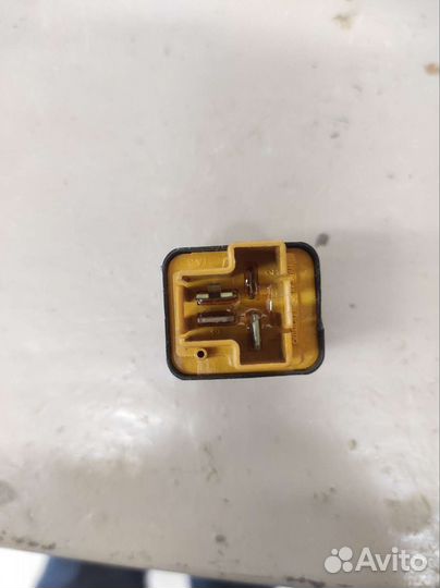 Реле генератора md113566