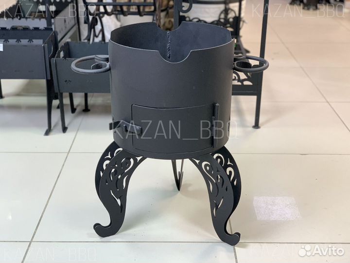 Печь с дверкой для казана