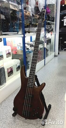 Бас-гитары Yamaha, Homage,ibanez