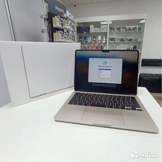 Ноутбук Apple MacBook Air 13 (M2, 2022) 8 гб, 256