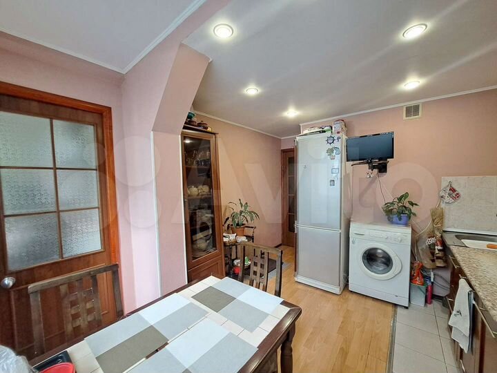 2-к. квартира, 50 м², 1/5 эт.