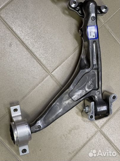 Рычаг передний правый и левый volvo XC90 XC60