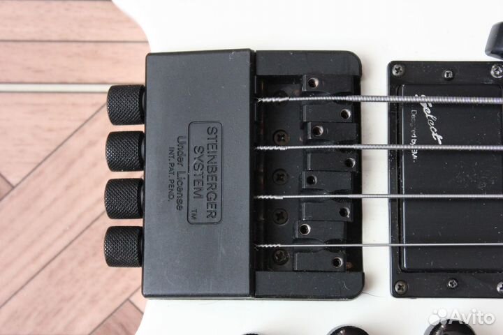 Бас гитара безголовая steinberger spirit XT-2