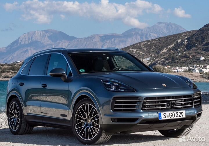 Разноширокие диски R22 на Porsche Cayenne