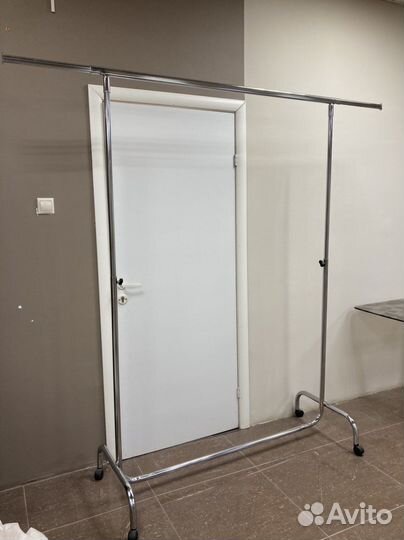 Вешалка для одежды напольная