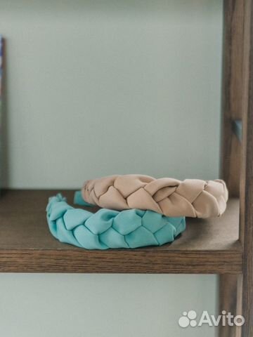 Ободок для волос косичкой