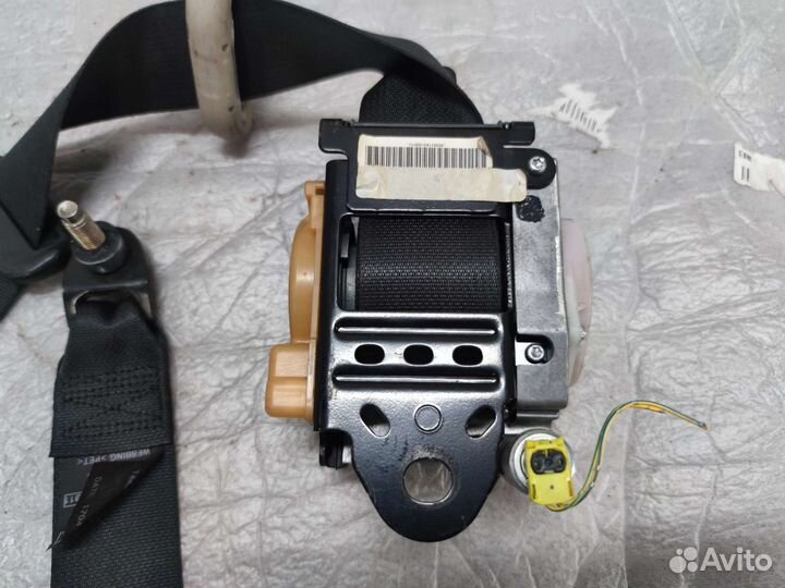 Ремень безопасности водительский Nissan