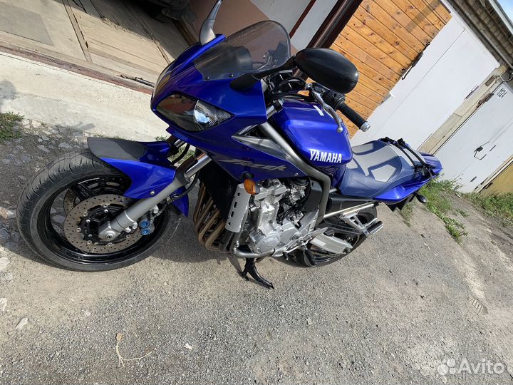 Продам мотоцикл Yamaha Fazer 1000