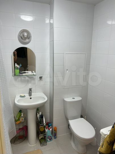 Комната 18 м² в 3-к., 2/17 эт.