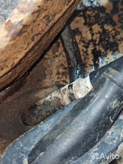 Кулак поворотный задний левый Subaru Impreza седан