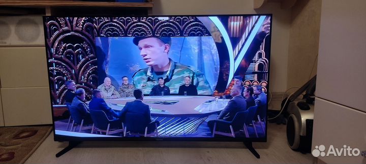 Телевизор SMART tv 43 бу
