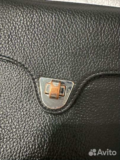 Сумка coccinelle кроссбоди