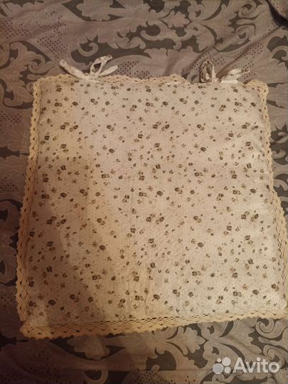 Сидушки на стулья