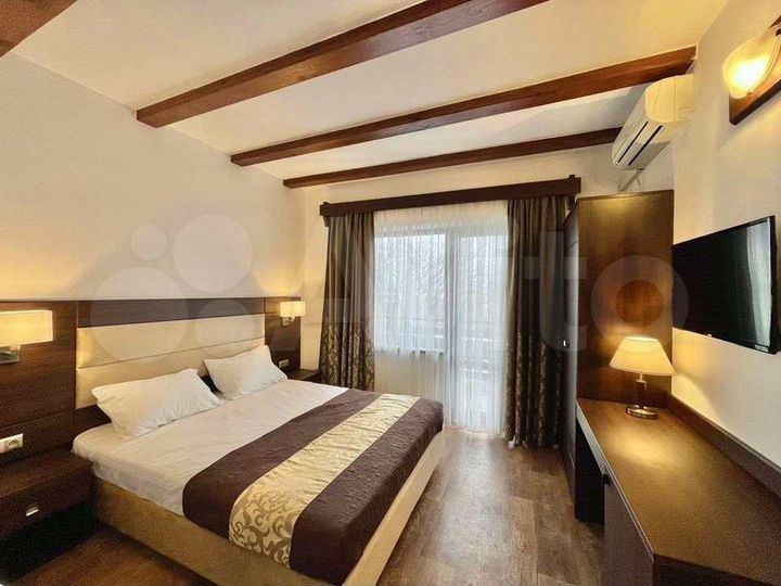 Гостиница, 580 м²