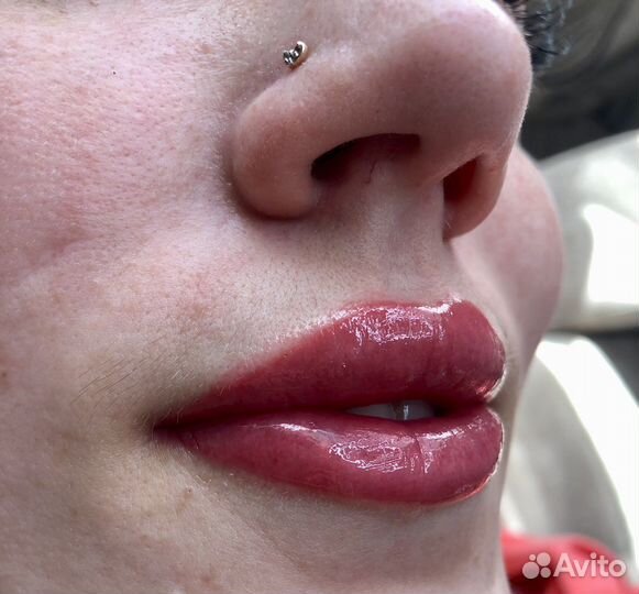 Мастер перманентного макияжа