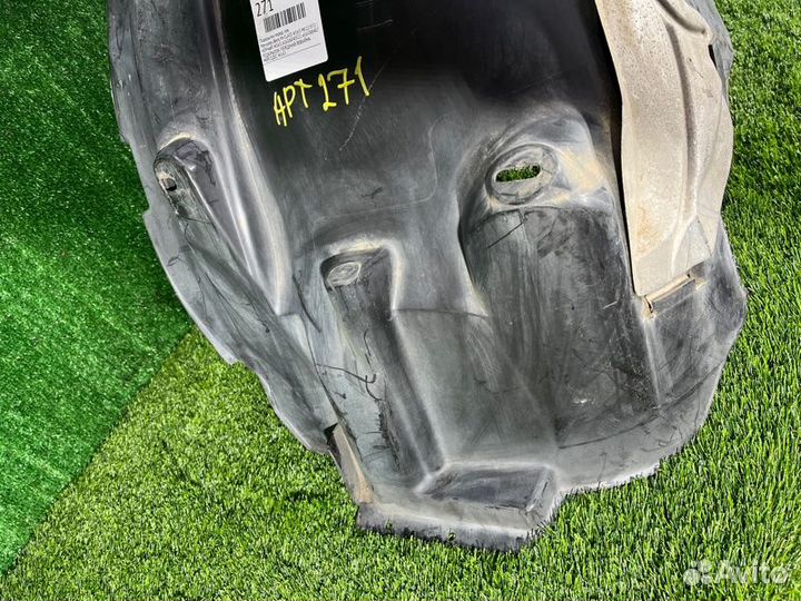 Подкрылок передний левый Mercedes-Benz M-Class