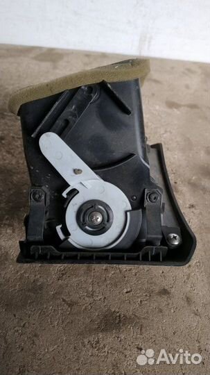 Дефлектор воздушный левый Honda Accord 7 2003-2008