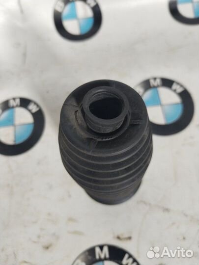 Пыльник рулевой колонки передний левый Bmw 525I