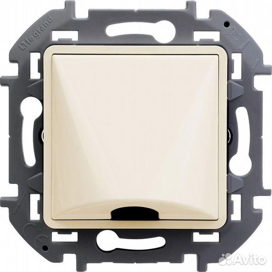 Вывод кабеля Inspiria с зажимом для крепления сл