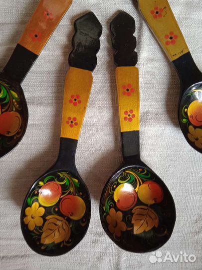 Деревянные ложки Хохлома