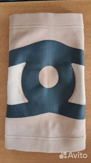 Бандаж компрессионный на коленный сустав