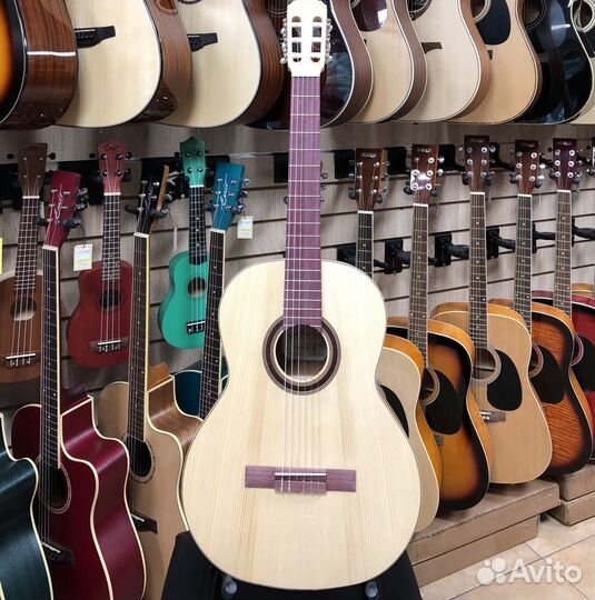 Классическая гитара Kremona S65S+чехол