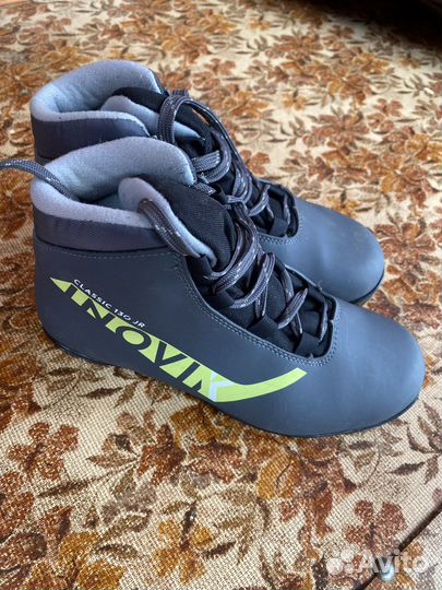 Ботинки лыжные