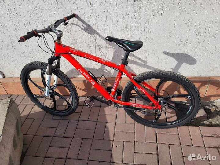 Велосипед BMW