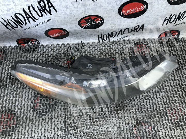 Фара правая Honda Accord