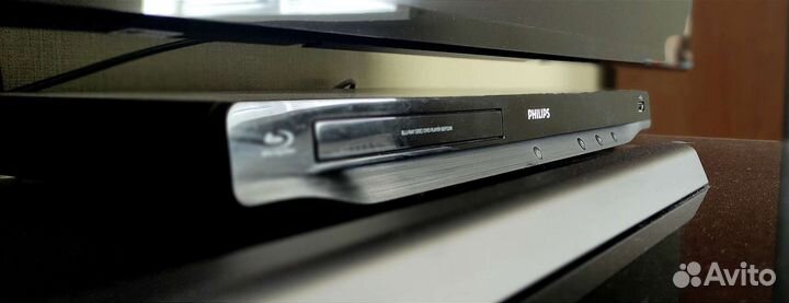 Blu-ray плеер Philips BDP 3200. Подарки