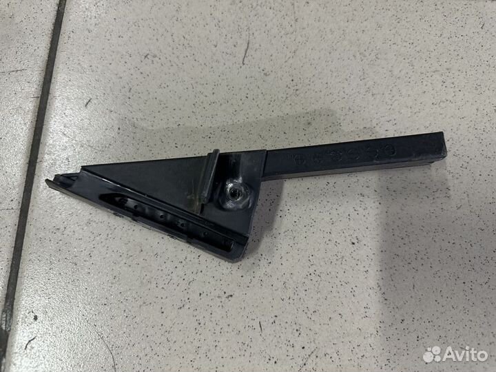 Накладка задней левой двери уголок Солярис