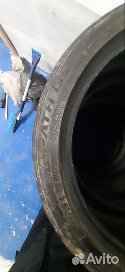 Toyo Tranpath LuII 225/45 R19 W