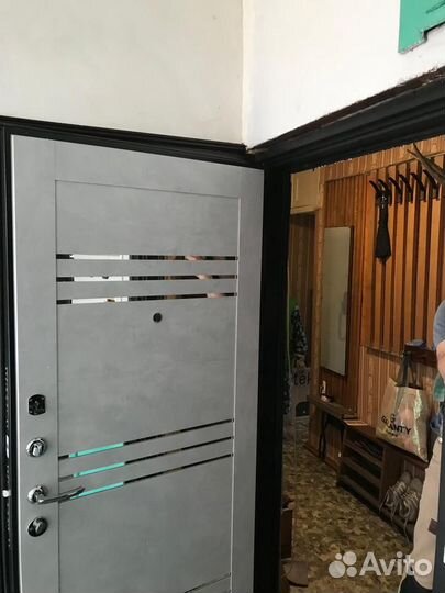 Трехконтурные входные двери утепленные