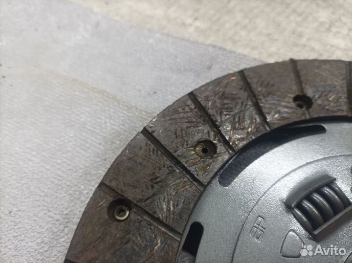 Маховик в сборе со сцеплением 215мм Saab9000