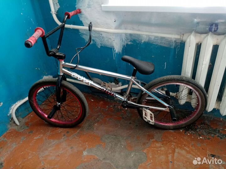 Велосипед- (BMX) -настоящий