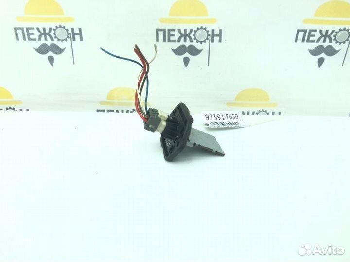 Резистор печки Kia Rio хэтчбек 1.4 бензин G4EE