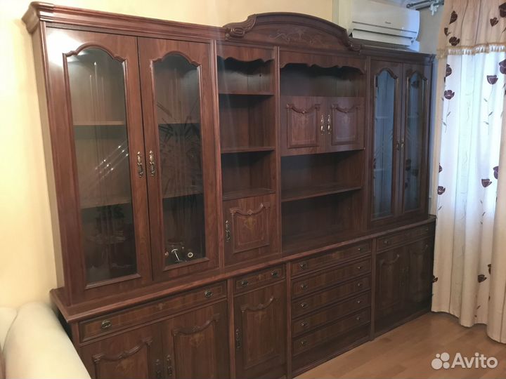 Стенка в гостиную бу