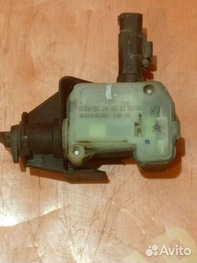 Активатор лючка бензобака Citroen C4 B7 хэтчбек