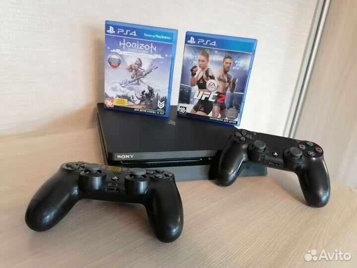 PS4 Slim 1Tb+2джоя, игры