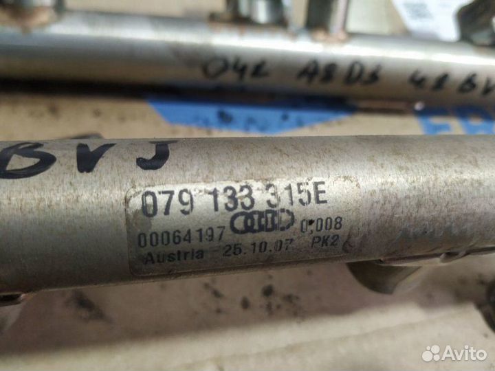 Топливная рампа Audi A8 D3 4.2 BVJ 2008