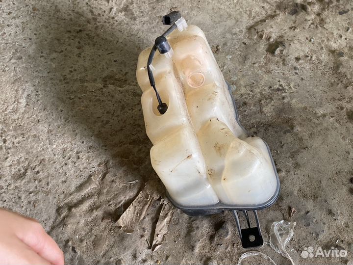 Расширительный бачок Land Rover Freelander 2